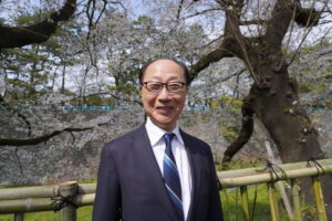 高橋先生（笑顔）