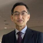 鵜飼 宏成 教授